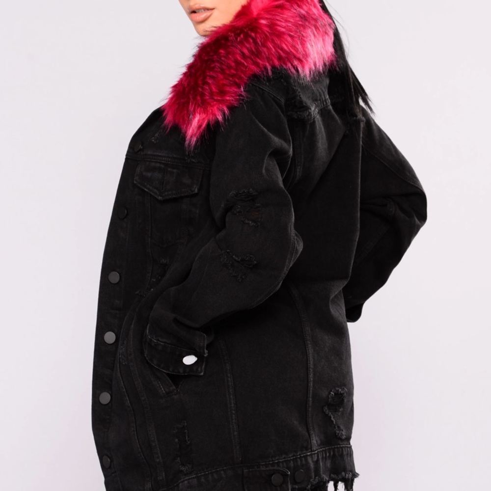 FASHION NOVA Long Distressed Denim Jacket w/ Faux Fur Collar - Picture 6 of 6